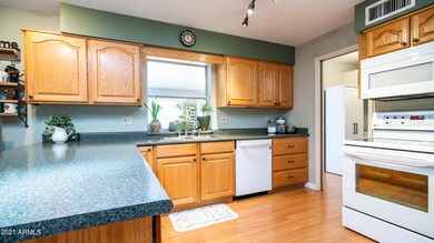 4711 East Flossmoor Circle-15