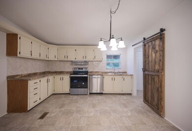 215 Wall St, Shelbyville, TN 37160 - photo 6