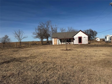 109 2nd St, Custer City, OK 73639 - photo 5