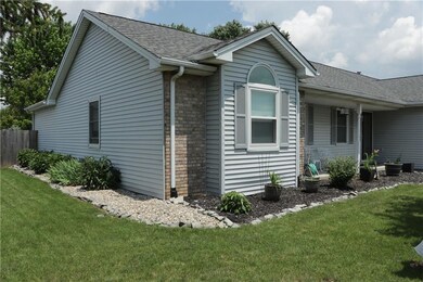 3338 Berkdale Dr, Columbus, IN 47203 - photo 2