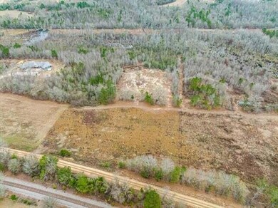 616 Temple Rd, Thomson, GA 30824 - photo 3