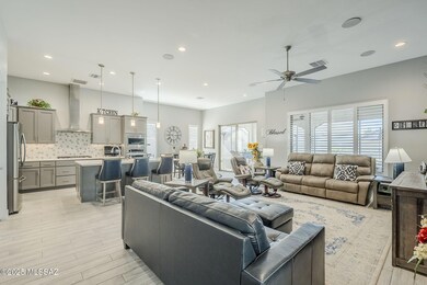 7-web-or-mls-Travertine-7