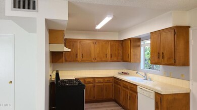 2713 Hermosa Ave unit A, Montrose, CA 91020 - photo 5