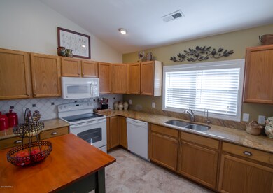5110 Long Pointe-6