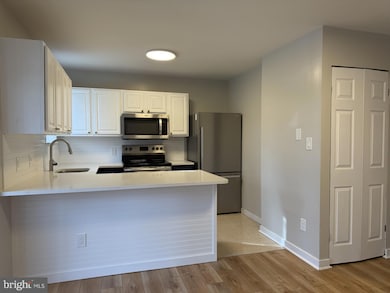 4703 Center Terrace Ln, Wilmington, DE 19802 - photo 3