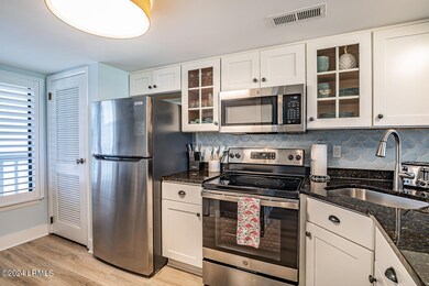 6 Kitchen