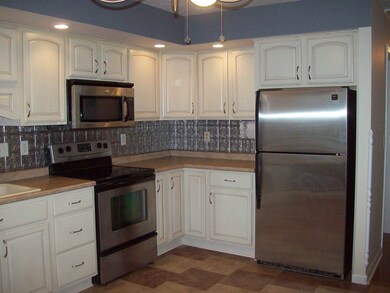 727 Poplar St, Tipton, IN 46072 - photo 6