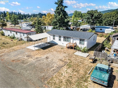 435 Spruce St, Yoncalla, OR 97499 - photo 3