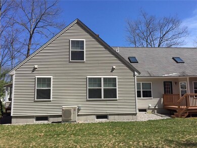 24 Windsor Commons Dr, Kennebunk, ME 04043 - photo 5