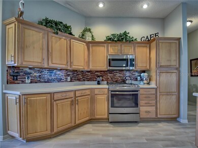 Maple Cabinetry ~ Gas Stainless Steel Range