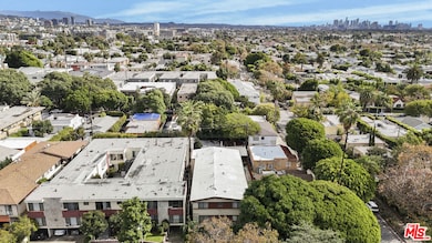 904 N Spaulding Ave, West Hollywood, CA 90046 - photo 3