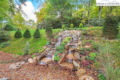 870 Clubhouse Dr unit A1, Banner Elk, NC 28604 - photo 2