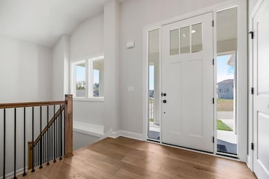 12541 S Hedge Ct, Olathe, KS 66061 - photo 5