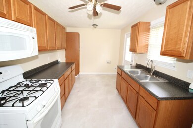 5902 E Manslick Rd, Louisville, KY 40219 - photo 6