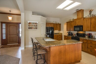 kitchen2.jpg