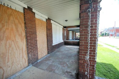 1424 N 4th front porch