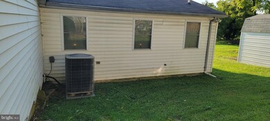 2611 Hammonds Ferry Rd, Halethorpe, MD 21227 - photo 7