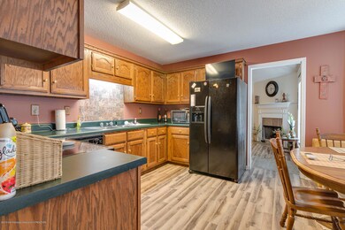 eat in kitchen