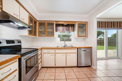 942 Tennessee St, Titusville, FL 32796 - photo 5