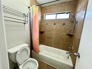 7318 Northleaf Dr, Houston, TX 77086 - photo 7