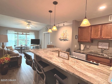 1401 S Palmetto Ave unit 817, Daytona Beach, FL 32114 - photo 7