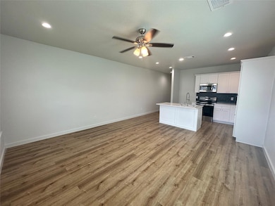 920 W Collins St, Denison, TX 75020 - photo 4