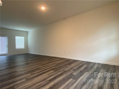 213 Wolf Creek Ln, Statesville, NC 28625 - photo 2