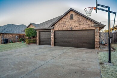 513 Allison Ln, Moore, OK 73160 - photo 3