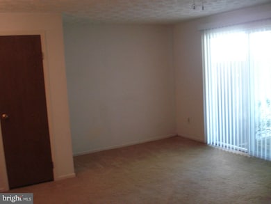 10 Burbage Ct, Nottingham, MD 21236 - photo 4