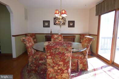 10400 Chesterwood Dr, Spotsylvania, VA 22553 - photo 7