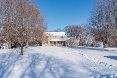 38124 Honeysuckle Ln, North Mankato, MN 56003 - photo 2