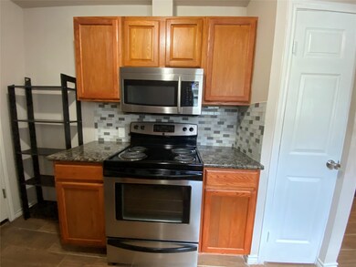 207 Frawley St unit B, Houston, TX 77009 - photo 4