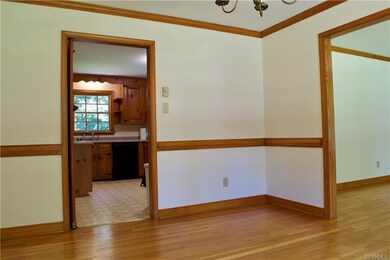 Dining room off kitchen