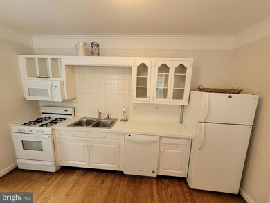 913 N Clayton St, Wilmington, DE 19805 - photo 4