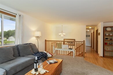 5136 Hill Top Rd, Fitchburg, WI 53711 - photo 4