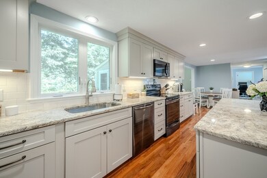 137 Stonegate Ln, Hanover, MA 02339 - photo 7