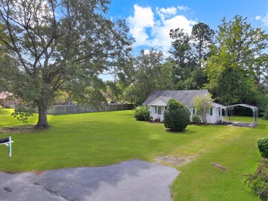 113 W Juniper St, Andrews, SC 29510 - photo 4