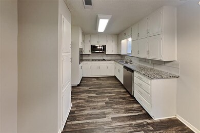 2005 Schumac Ln, Bedford, TX 76022 - photo 5