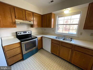 16126 Clarence Ct, King George, VA 22485 - photo 6