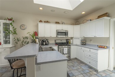 613 E Axton Rd, Bellingham, WA 98226 - photo 7