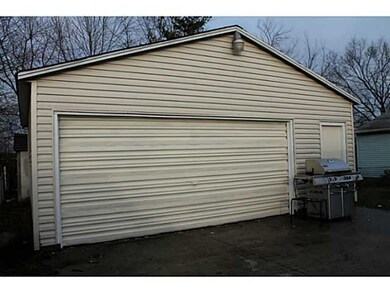 1767 Rivermont Rd, Columbus, OH 43223 - photo 2