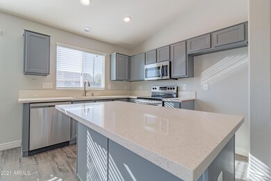 10477 E Primrose Ln (13 of 24)