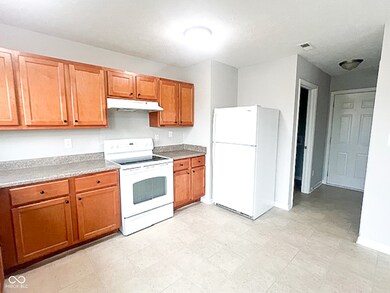 11454 Congaree Way, Indianapolis, IN 46235 - photo 6