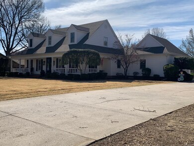 1202 Oliver St, Stuttgart, AR 72160 - photo 2