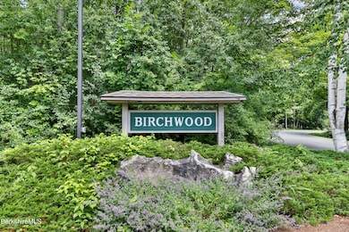 15 Wexford Ct unit 33, Lenox, MA 01240 - photo 2