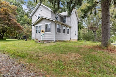 24 Locust Grove Rd, Franklin Township, NJ 08867 - photo 2