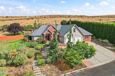 10709 Summitview Rd M0to6oicl3z, Yakima, WA 98908 - photo 3