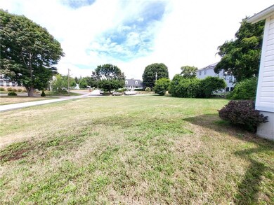13 Governor Ave, Westerly, RI 02891 - photo 5