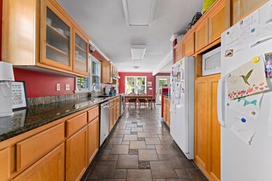 1241 NW Lawnridge Ave, Grants Pass, OR 97526 - photo 6