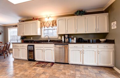 207 Decatur Ln-16